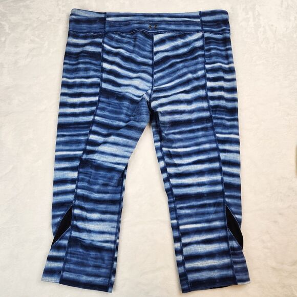 3/$25 Blue Striped Under Armour Crop Leggings Sz XL - Picture 4 of 11